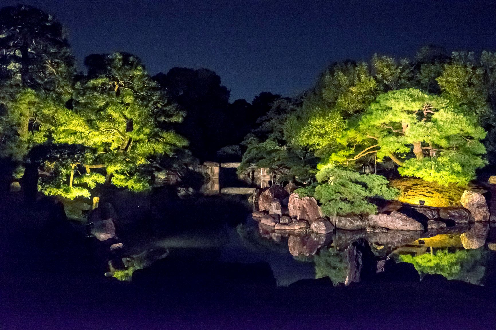二之丸庭園ライトアップ