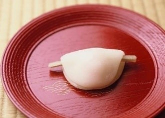有職菓子御調進所「老松」の花びら餅