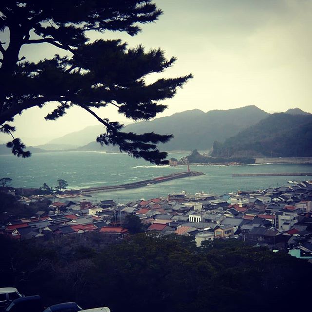 高台より萩の町と海を臨む（山口県 萩市）